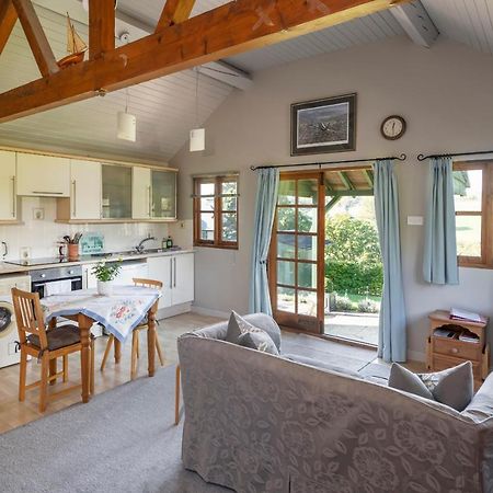 Beautiful Cottage With Stunning Views in Box Box  Exterior foto