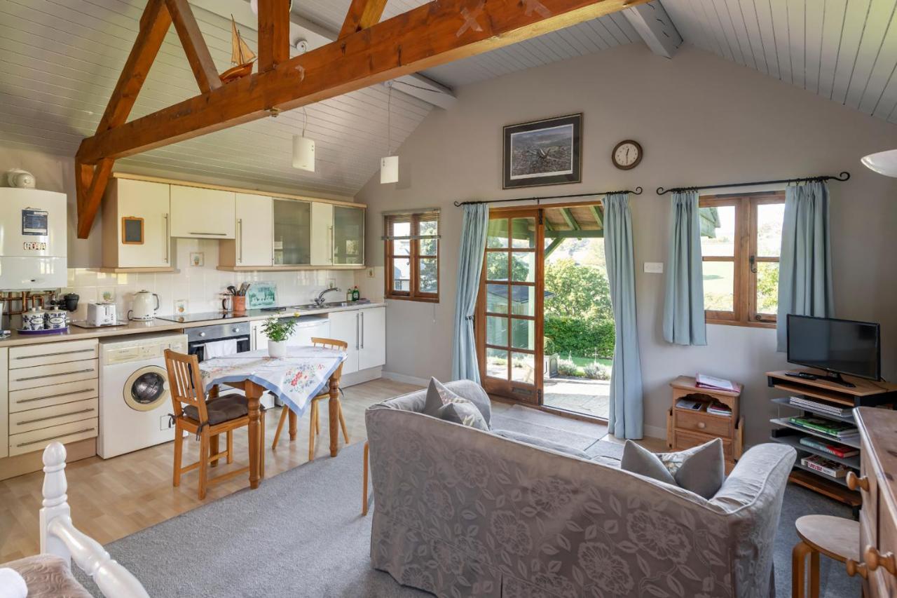 Beautiful Cottage With Stunning Views in Box Box  Exterior foto